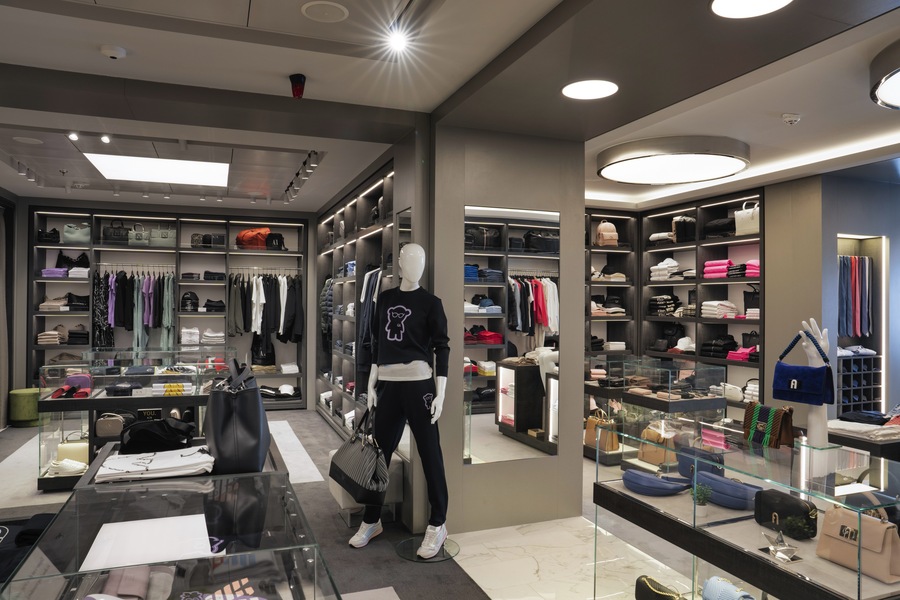 MSC Cruises MSC World Europa Boutique - Ivan Sarfatti and MSC Rights 1.jpg